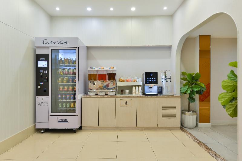 Centre Point Plus Hotel Pratunam - Lobi