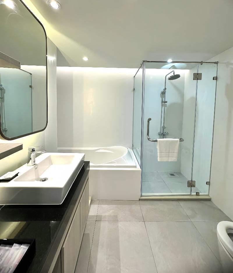 Centre Point Plus Hotel Pratunam - Oda