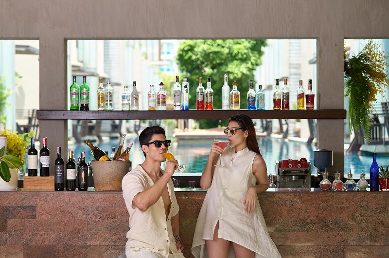 Let's Sea Hua Hin AI Fresco Resort - Bar