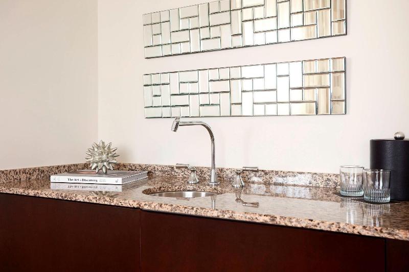 Renaissance Newark Airport Hotel - Oda