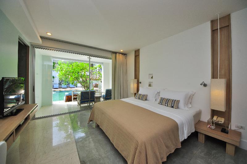 Ramada by Wyndham Phuket Southsea - Oda