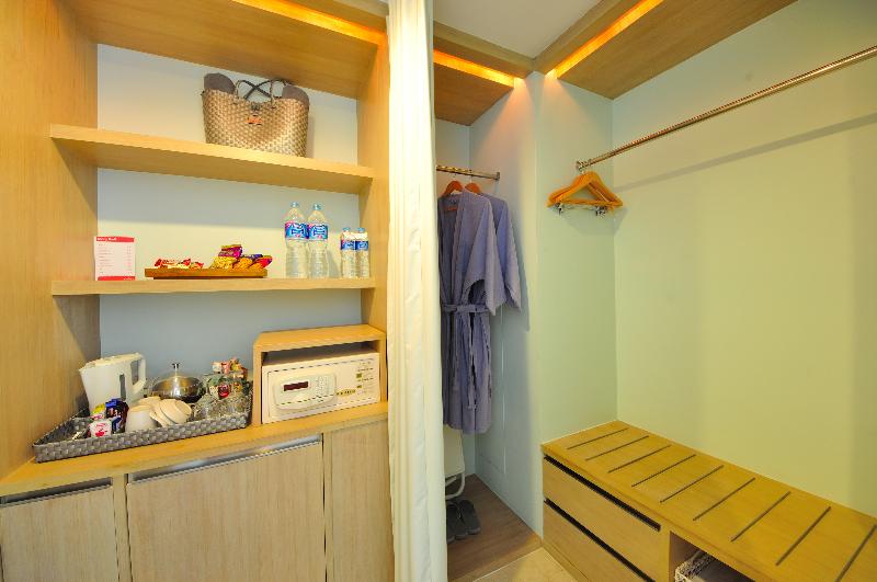 Ramada by Wyndham Phuket Southsea - Oda