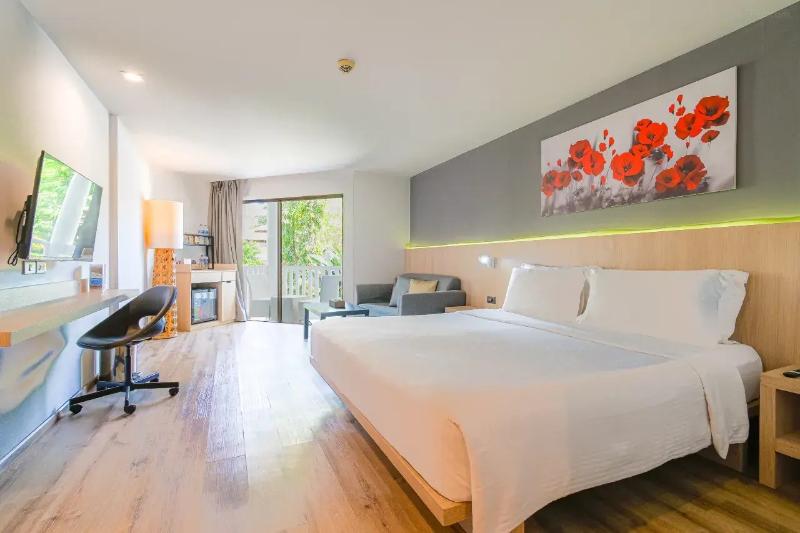 Ramada by Wyndham Phuket Southsea - Oda