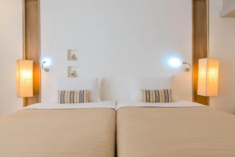 Ramada by Wyndham Phuket Southsea - Oda