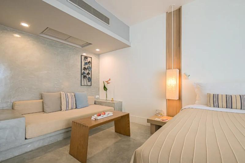 Ramada by Wyndham Phuket Southsea - Oda