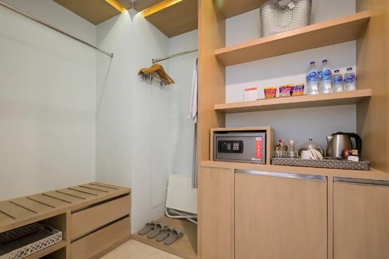 Ramada by Wyndham Phuket Southsea - Oda