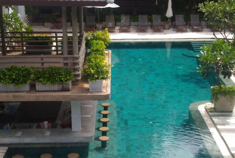 Ramada by Wyndham Phuket Southsea - Havuz