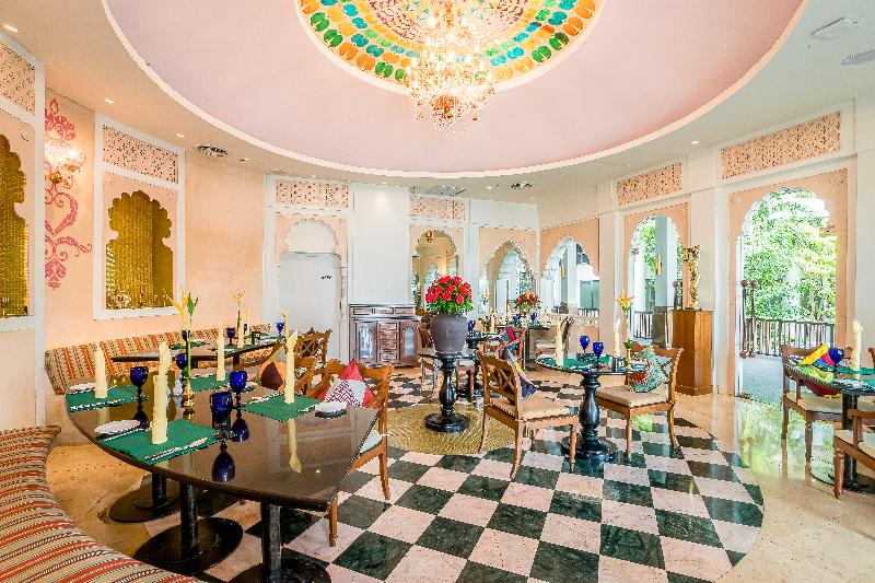 Royal Cliff Beach Terrace - Restoran