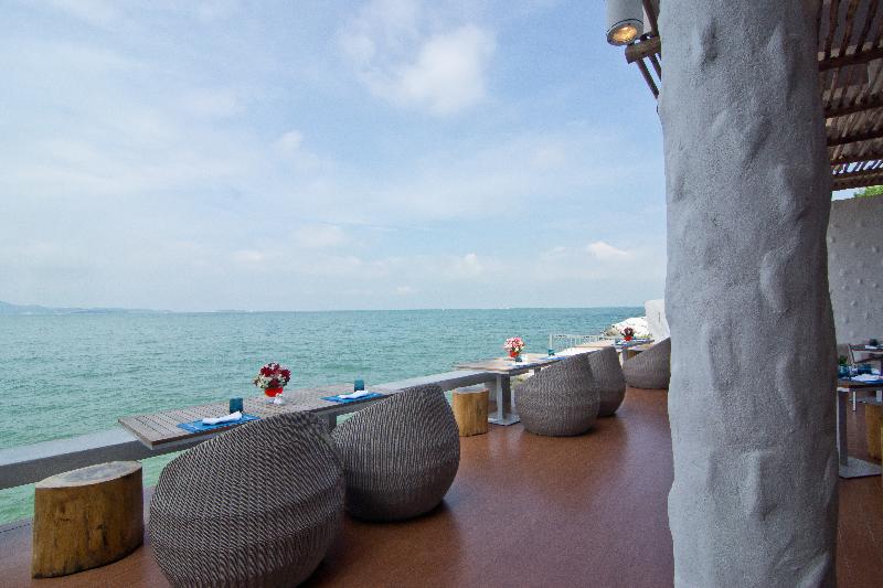 Royal Cliff Beach Terrace - Teras