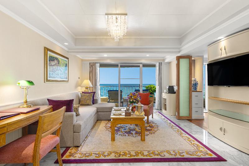 Royal Wing Suites and Spa - Oda