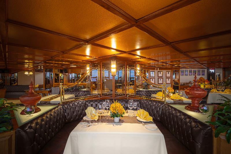 Royal Wing Suites and Spa - Restoran