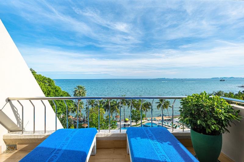 Royal Wing Suites and Spa - Teras