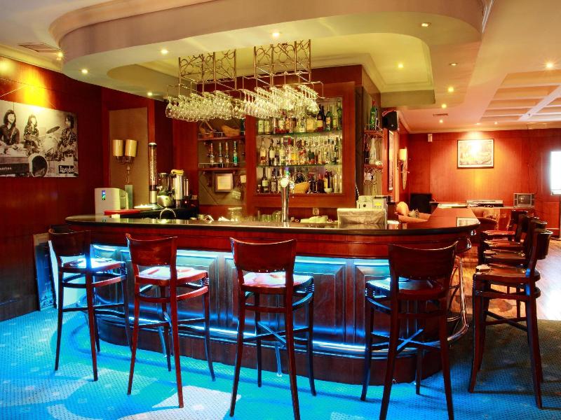 Grand Arkenso Park View - Bar