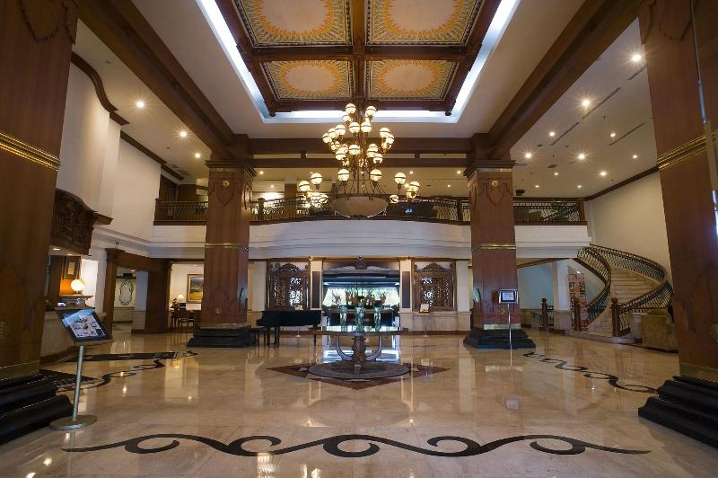 The Sunan Hotel Solo - Lobi