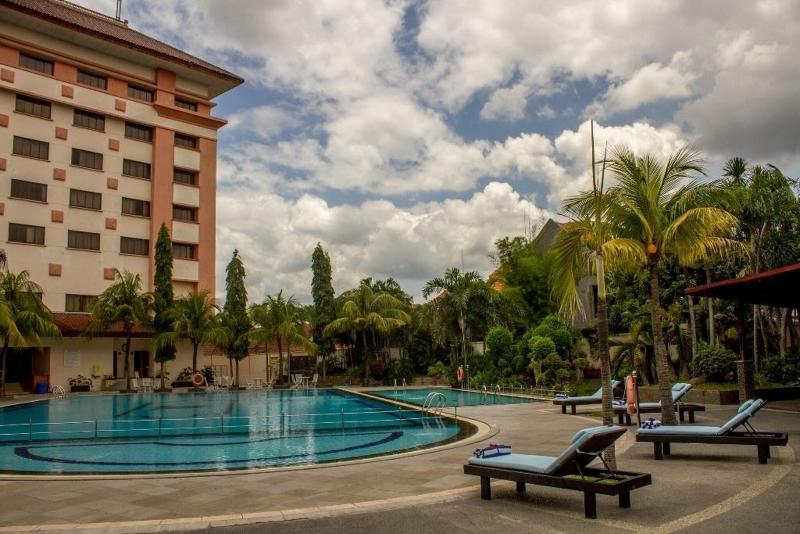 The Sunan Hotel Solo - Havuz