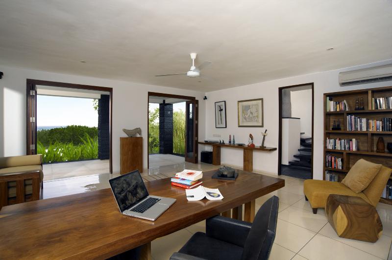 Qunci Villas Senggigi Lombok - Oda