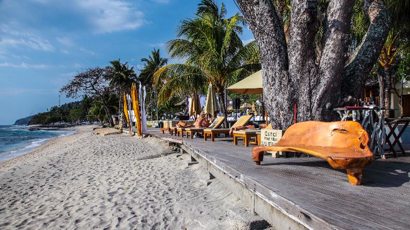 Qunci Villas Senggigi Lombok - Plaj