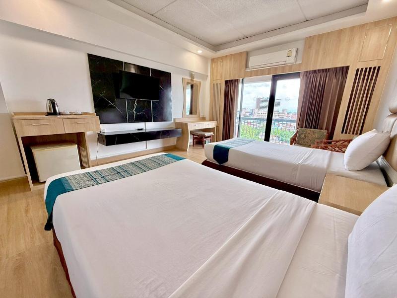 Pailyn Phitsanulok Hotel - Oda