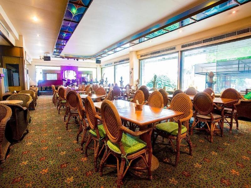 Pailyn Phitsanulok Hotel - Restoran