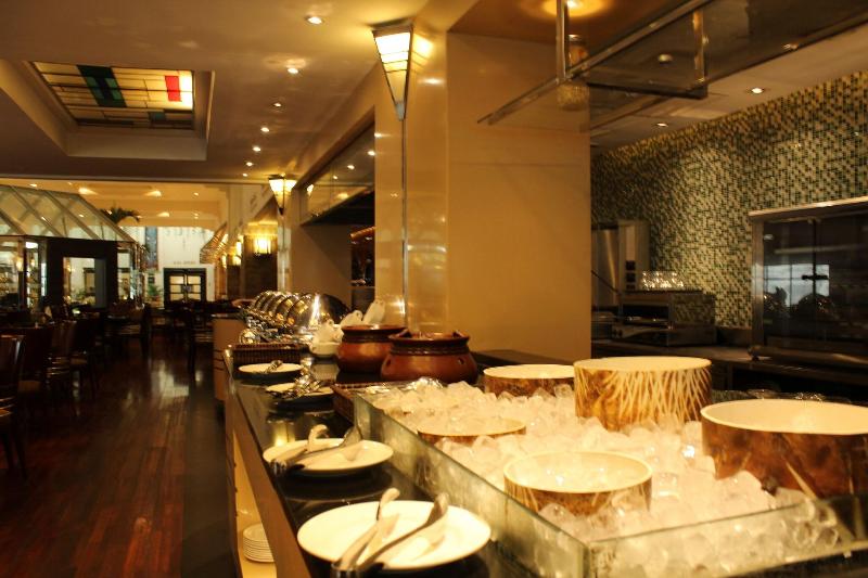 Prama Grand Preanger Bandung - Restoran