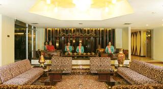 Elmi Hotel Surabaya fotoÄŸrafÄ±