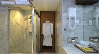 Elmi Hotel Surabaya fotoÄŸrafÄ±