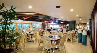 Elmi Hotel Surabaya fotoÄŸrafÄ±