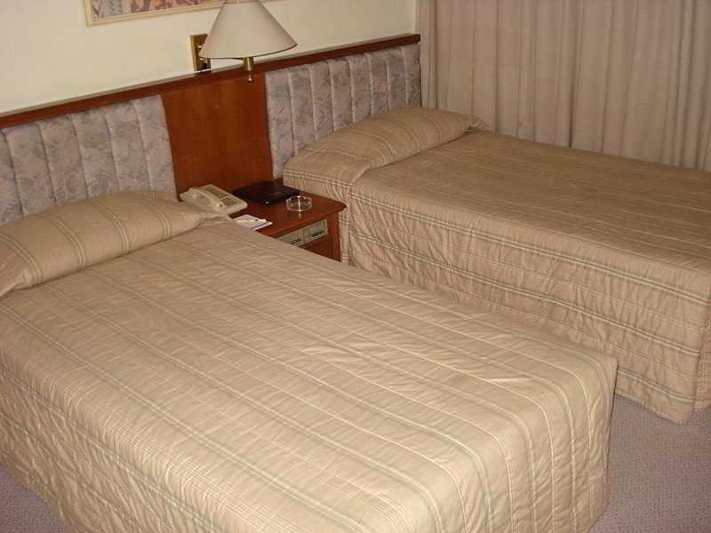 Elmi Hotel Surabaya fotoÄŸrafÄ±