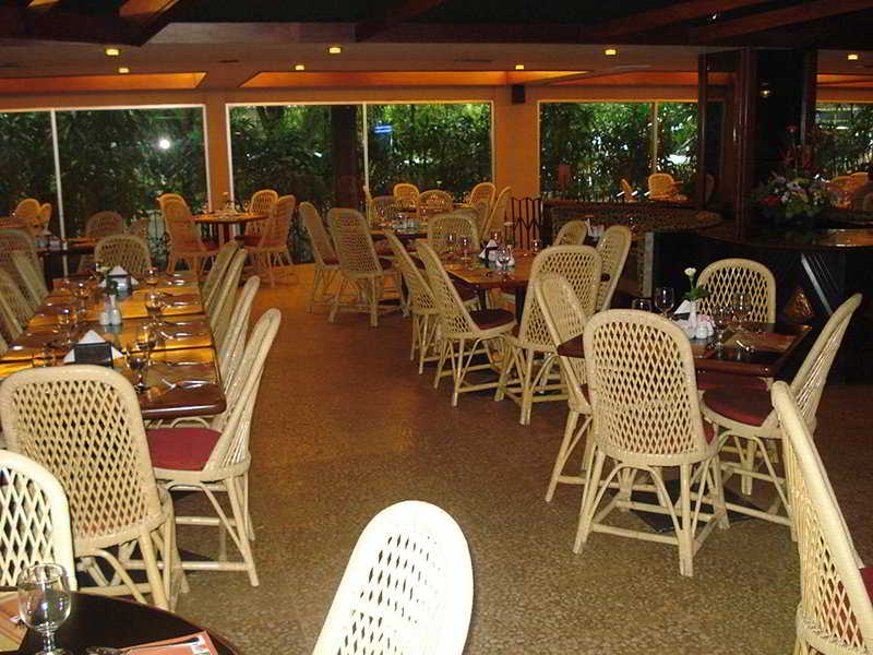 Elmi Hotel Surabaya fotoÄŸrafÄ±