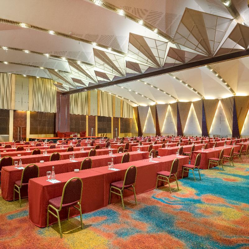 Hotel Ciputra Jakarta managed by Swiss-Belhotel - Toplantı