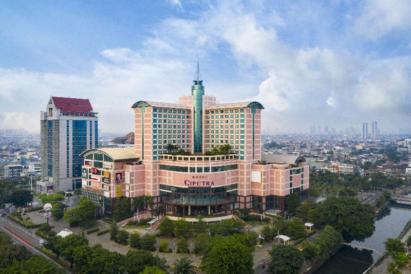 Hotel Ciputra Jakarta managed by Swiss-Belhotel - Genel