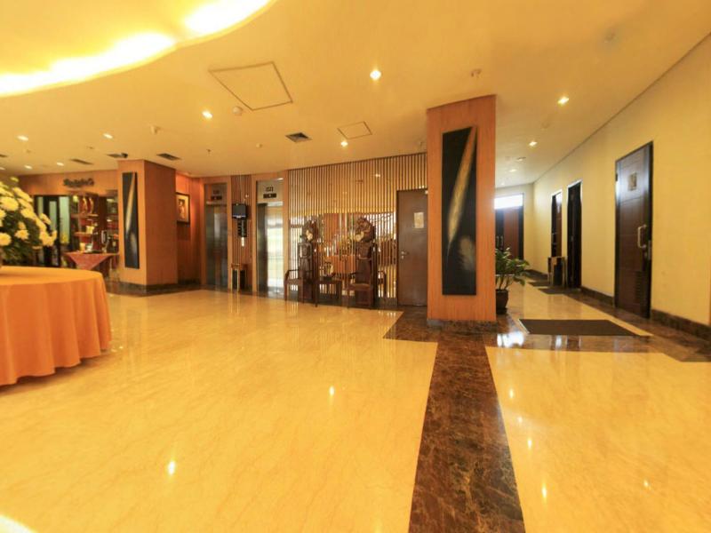 Grand Pasundan Convention Hotel - Lobi