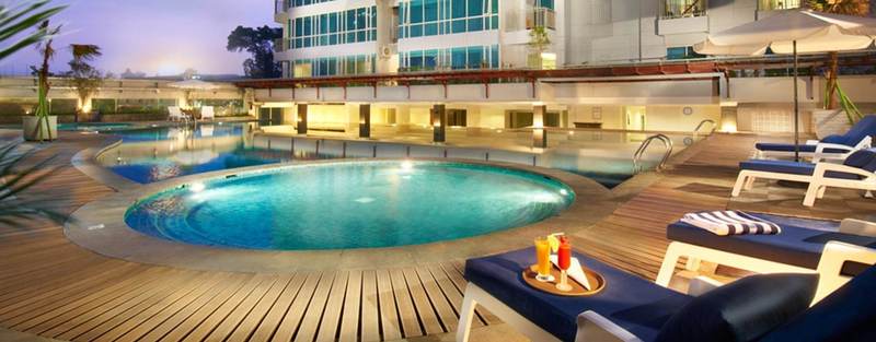 éL Hotel Royale Bandung - Havuz