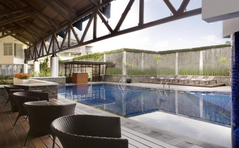 Hotel Santika Bandung - Havuz