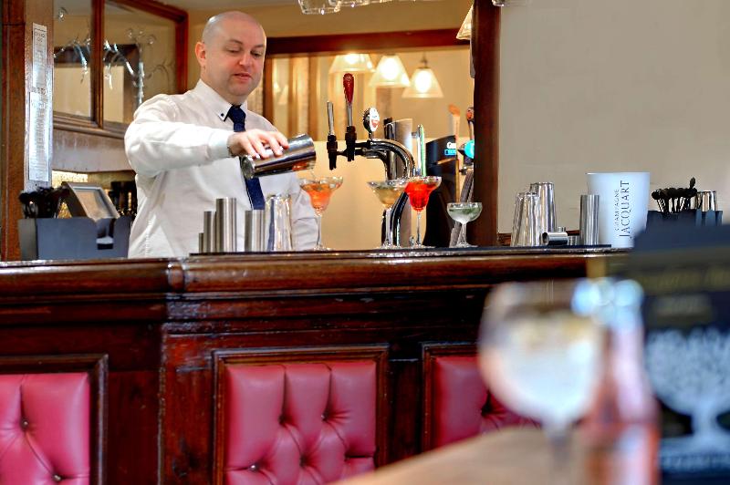 Best Western Plough & Harrow Hotel - Bar