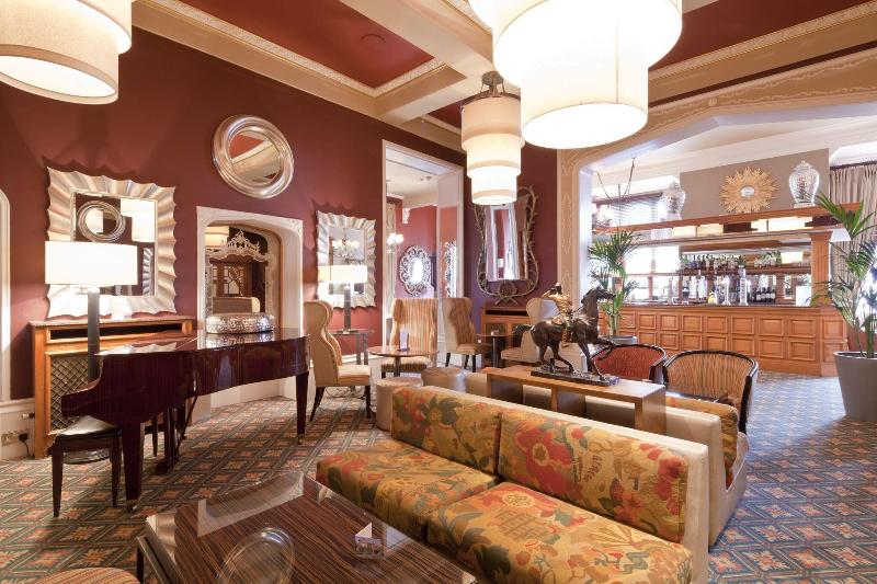 Best Western Plough & Harrow Hotel - Bar
