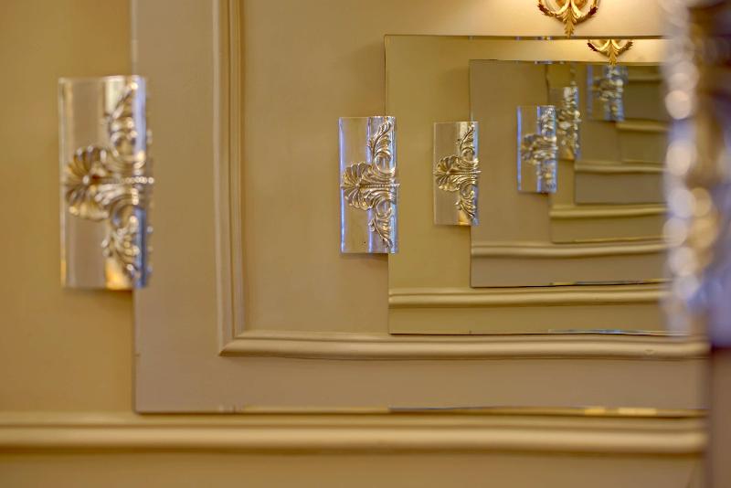 Best Western Plough & Harrow Hotel - Lobi