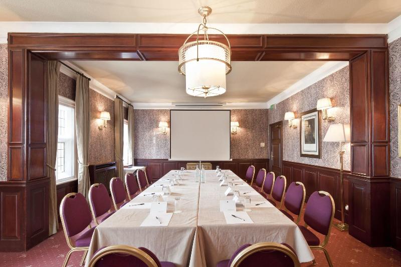 Best Western Plough & Harrow Hotel - Toplantı