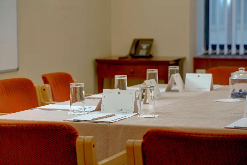 Best Western Plough & Harrow Hotel - Toplantı