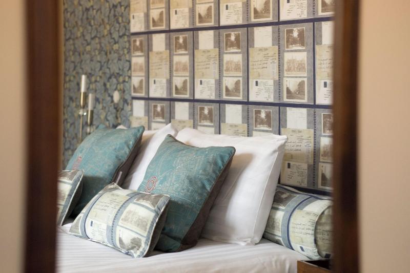 Best Western Plough & Harrow Hotel - Oda