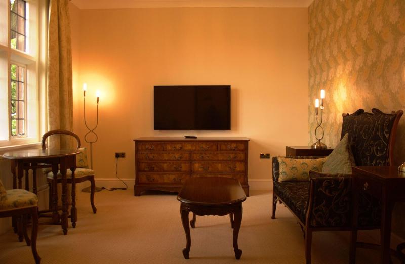 Best Western Plough & Harrow Hotel - Oda