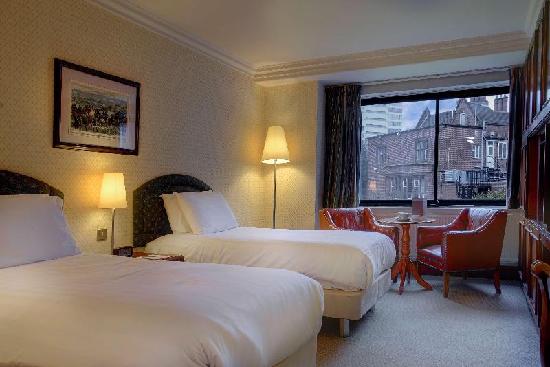 Best Western Plough & Harrow Hotel - Oda