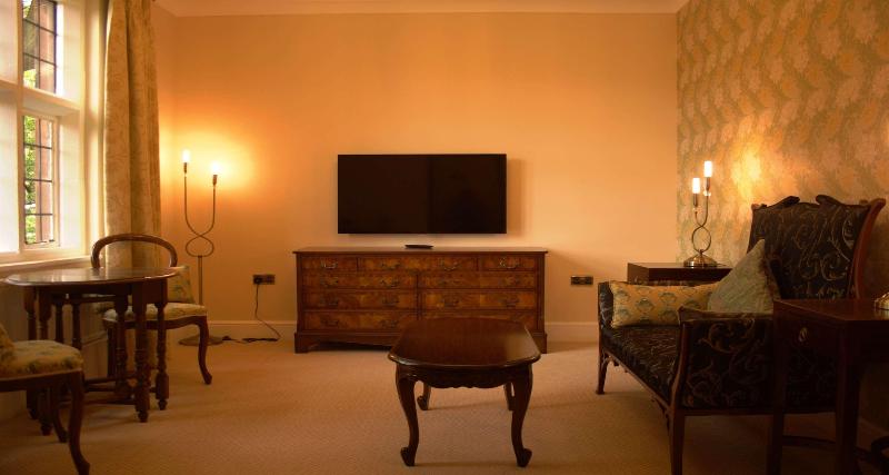 Best Western Plough & Harrow Hotel - Oda
