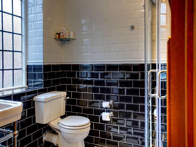 Best Western Plough & Harrow Hotel - Oda