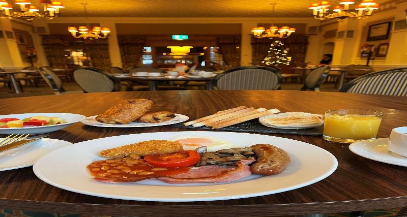 Best Western Plough & Harrow Hotel - Restoran