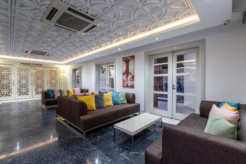 Puding Hotel - Lobi