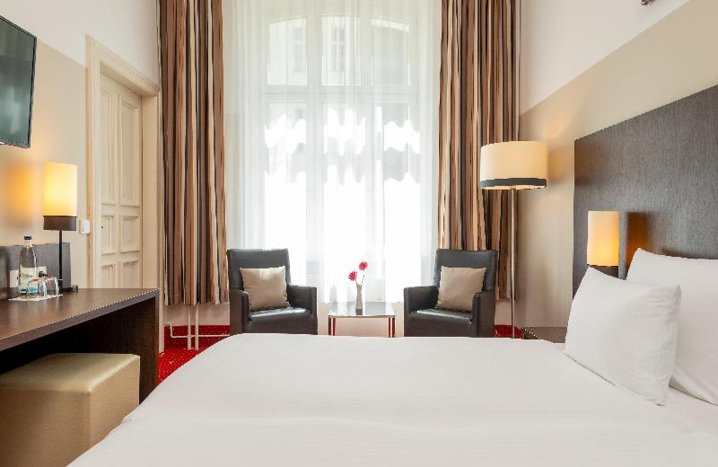 Leonardo Hotel Berlin KU’DAMM - Oda