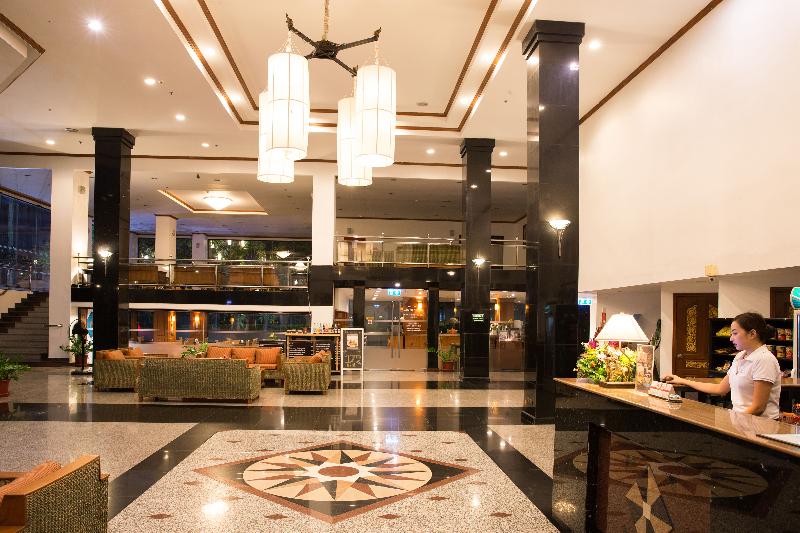 C H Hotel Chiang Mai - Lobi