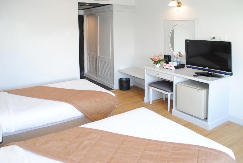 C H Hotel Chiang Mai - Oda