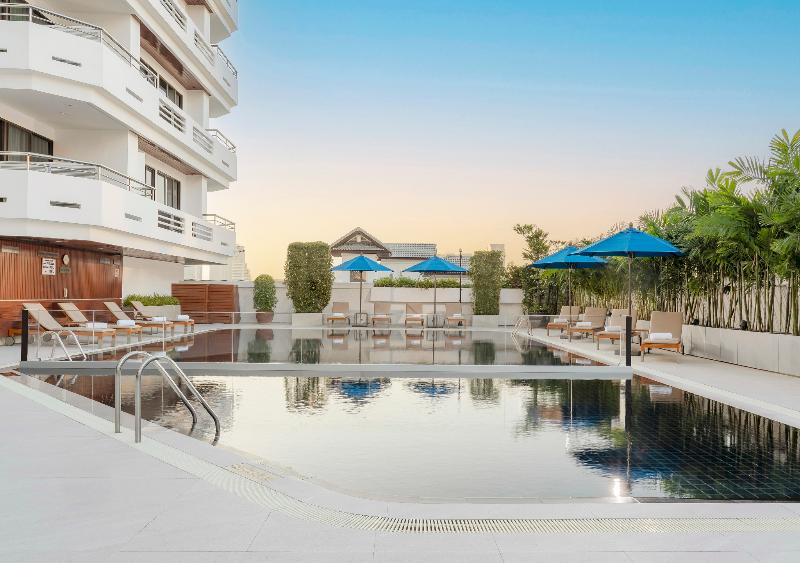Centre Point Hotel Sukumvit 10 - Havuz